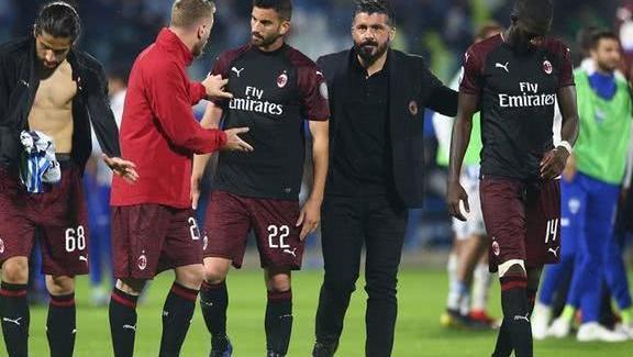 中国最孤独的奥运冠军：夺金后教练离场，几乎无人庆祝，背后原因曝光（中国最孤独的奥运冠军：夺冠瞬间教练离开，庆祝寥寥，原因揭晓）