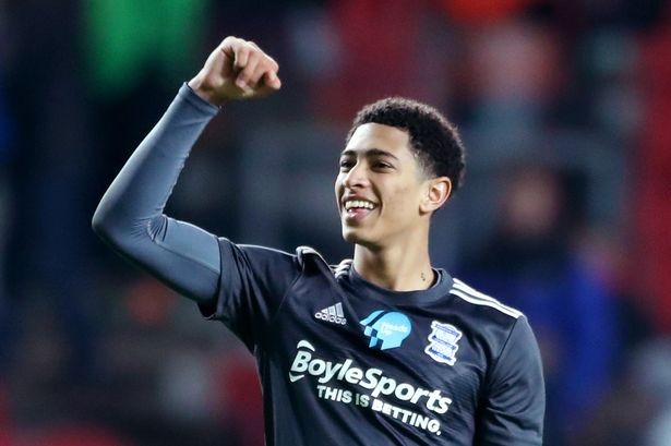 掘金约基奇三双末节爆发（约基奇砍下三双 末节引领掘金爆发）