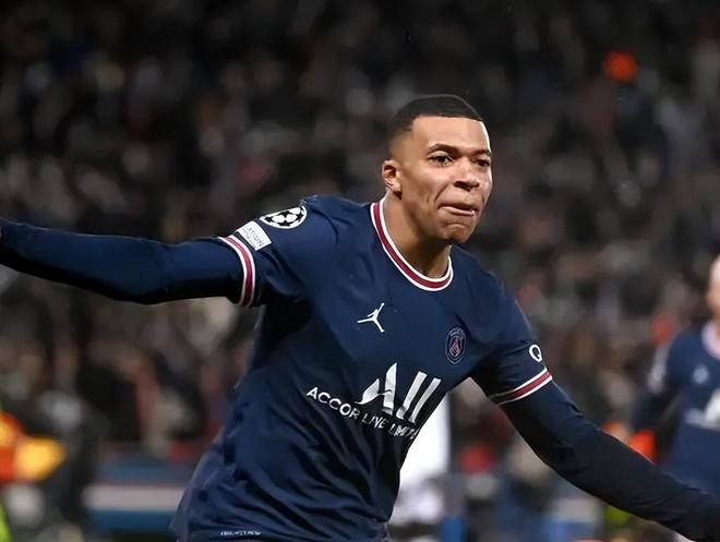 球星打到对手完全没有办法（球星火力全开，令对手束手无策）