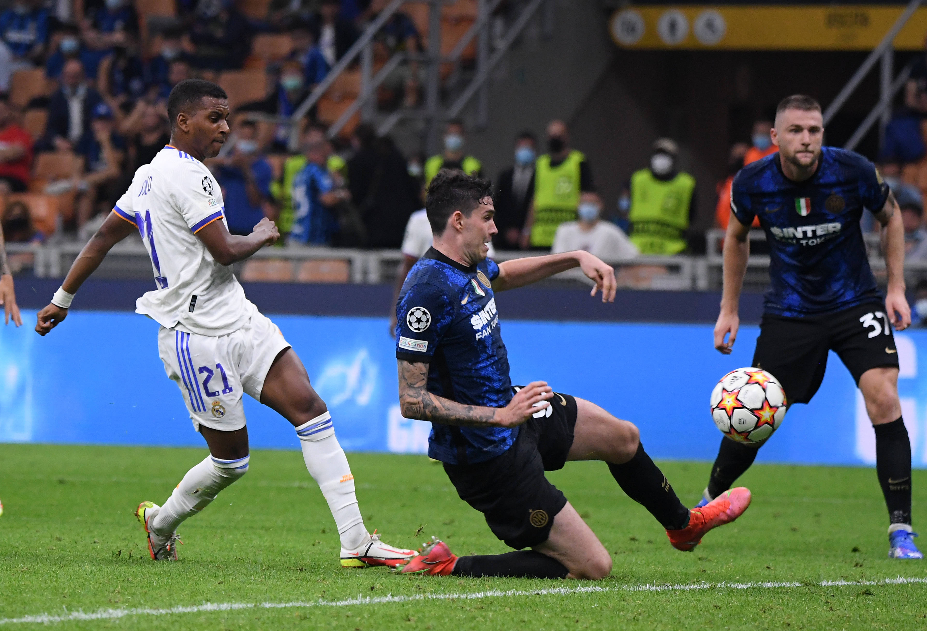 半场战报：热刺1-0哥本哈根，布伦南-约翰逊破门（半场速报：布伦南-约翰逊建功，热刺1-0暂领先哥本哈根）