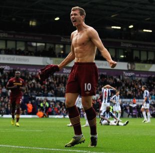 阿隆索：虽然我现在是教练，但真正美妙的是踢球（阿隆索坦言：如今身为主帅，最美妙的仍是踢球）