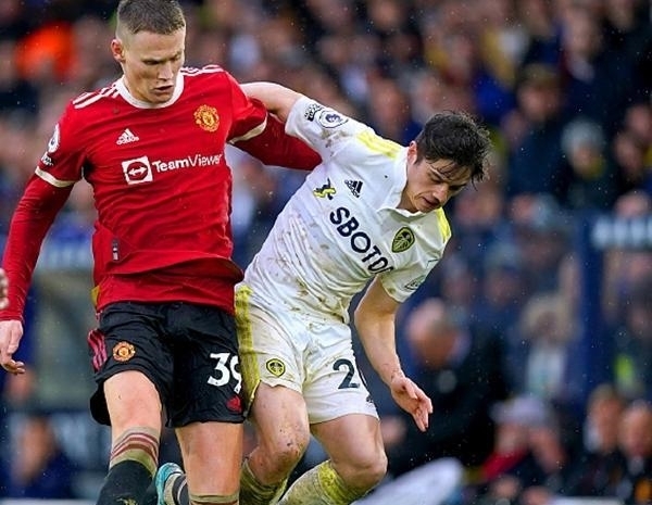 篮球NBA球队球员赛季表现分析（NBA赛季球队与球员表现解析）